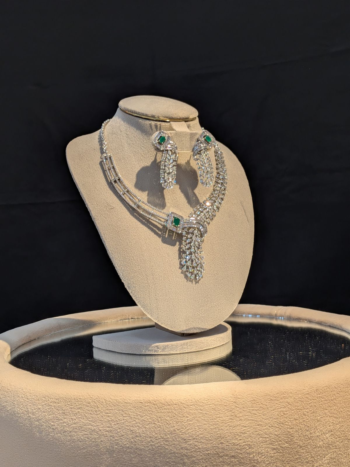 Mehfil Diamond Necklace